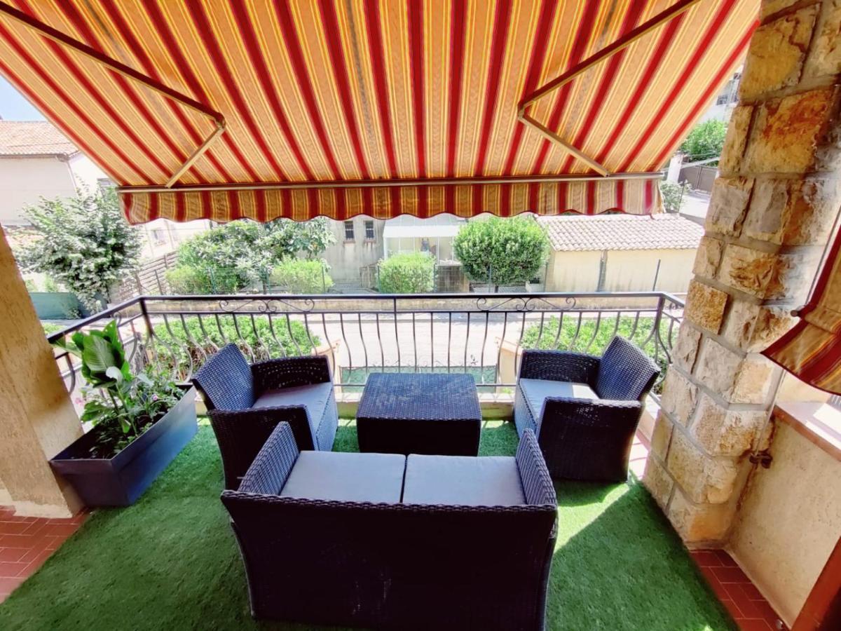 La Villa Castel - Haut De Villa - Parkings- 3 Chambres - 8 Couchages - Jardin - Barbecue Cagnes-sur-Mer Eksteriør bilde